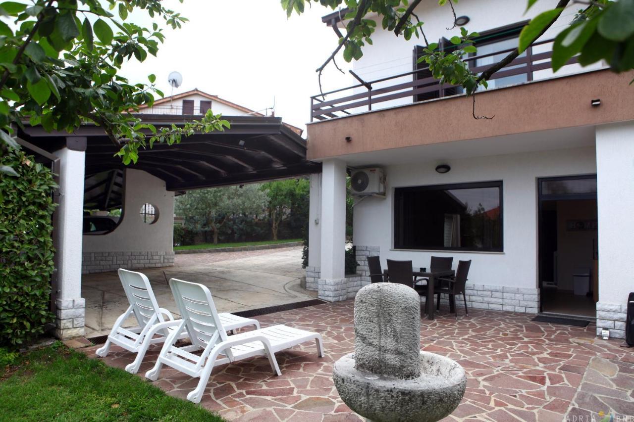 Spacious Izola Apartment Sl Exterior foto