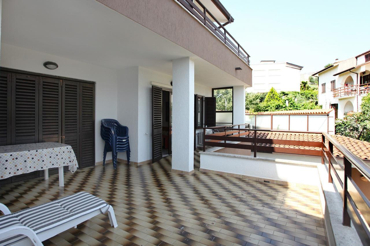 Spacious Izola Apartment Sl Exterior foto