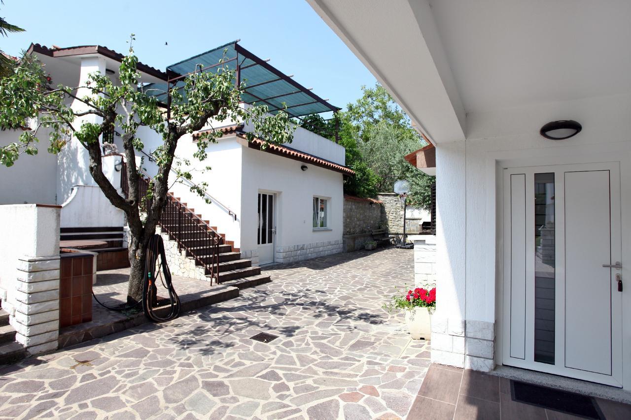 Spacious Izola Apartment Sl Exterior foto